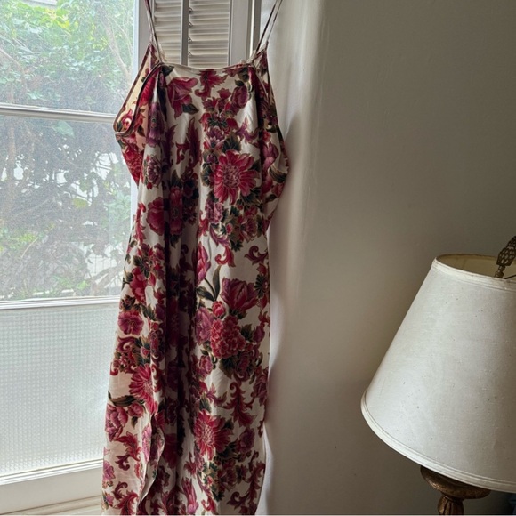 Vintage Floral Slip Size Large - Picture 2 of 4